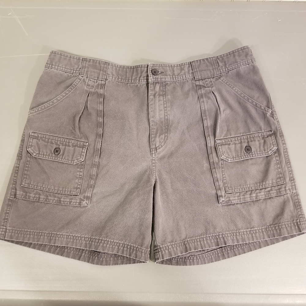 CABELAS Dark Grey Shorts Size 40